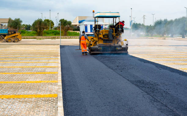 Best Asphalt Driveway Paving in Peru, IL